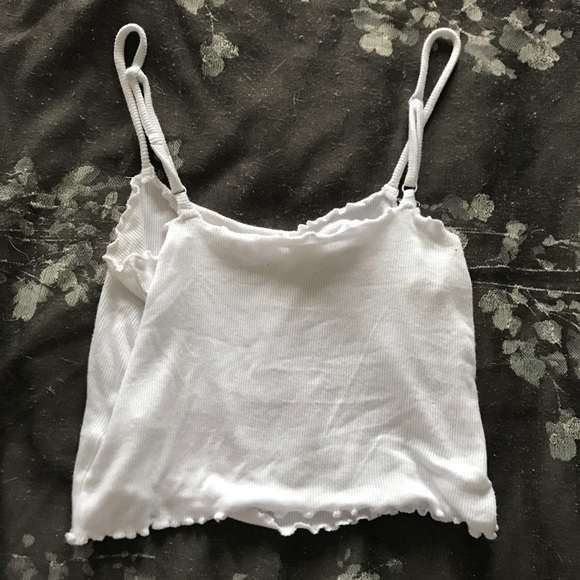 Garage White tank - Picture 2 of 3